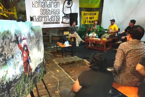 Diskusi Karhutla dan Dampak Iklim dalam Festival Bulan Juni 2024