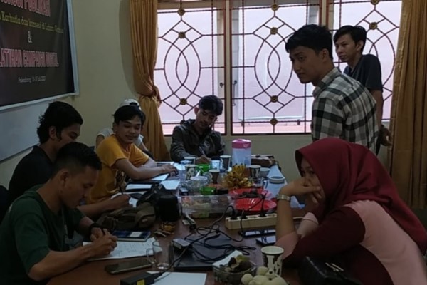 Pelatihan Campaign Digital Creative untuk Atasi Kerentanan Ekosistem Gambut